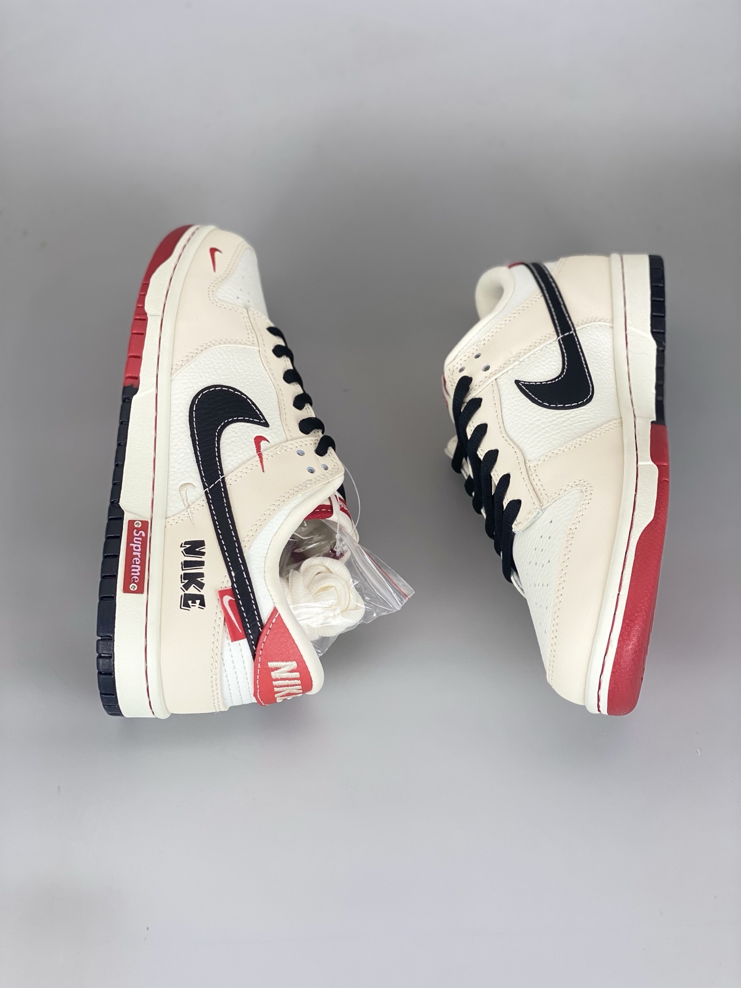 Nike SB Dunk Low Cream Red