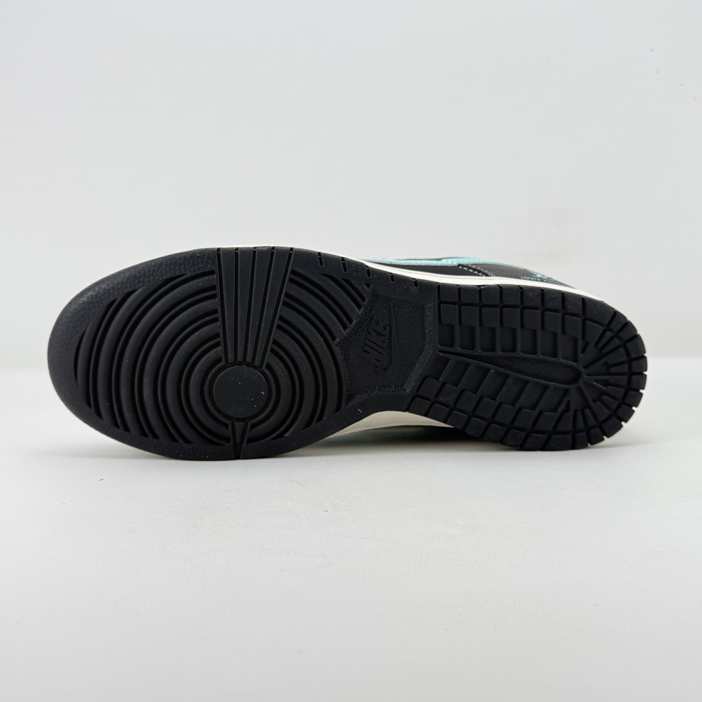 Nike SB Dunk Low LV Black Blue