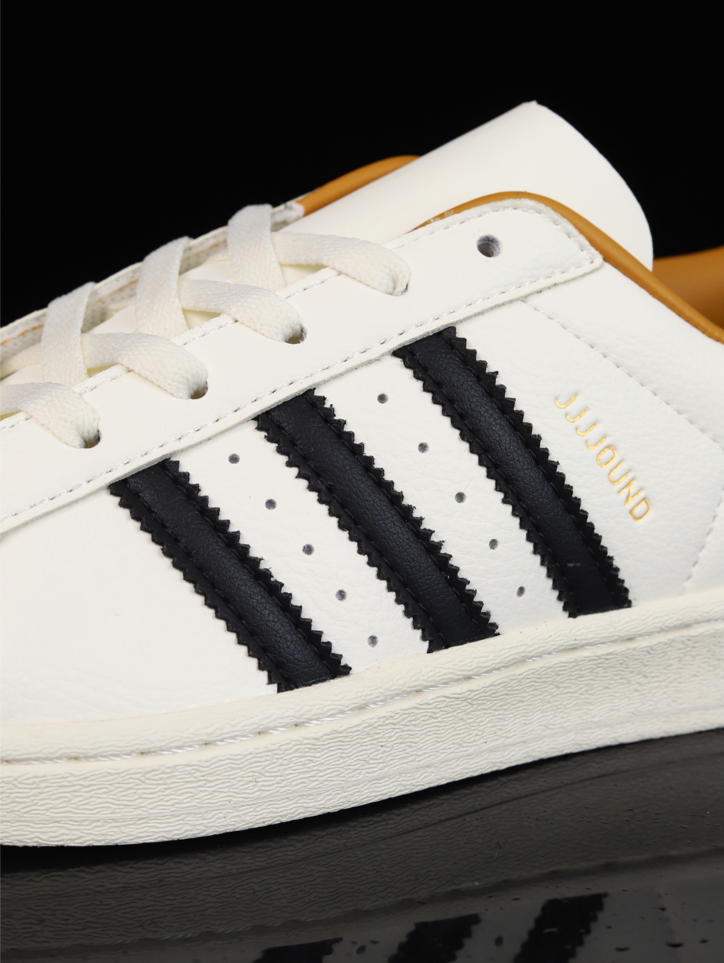 Adidas Superstar Shell-Toe Sneakers White/Black/Tan