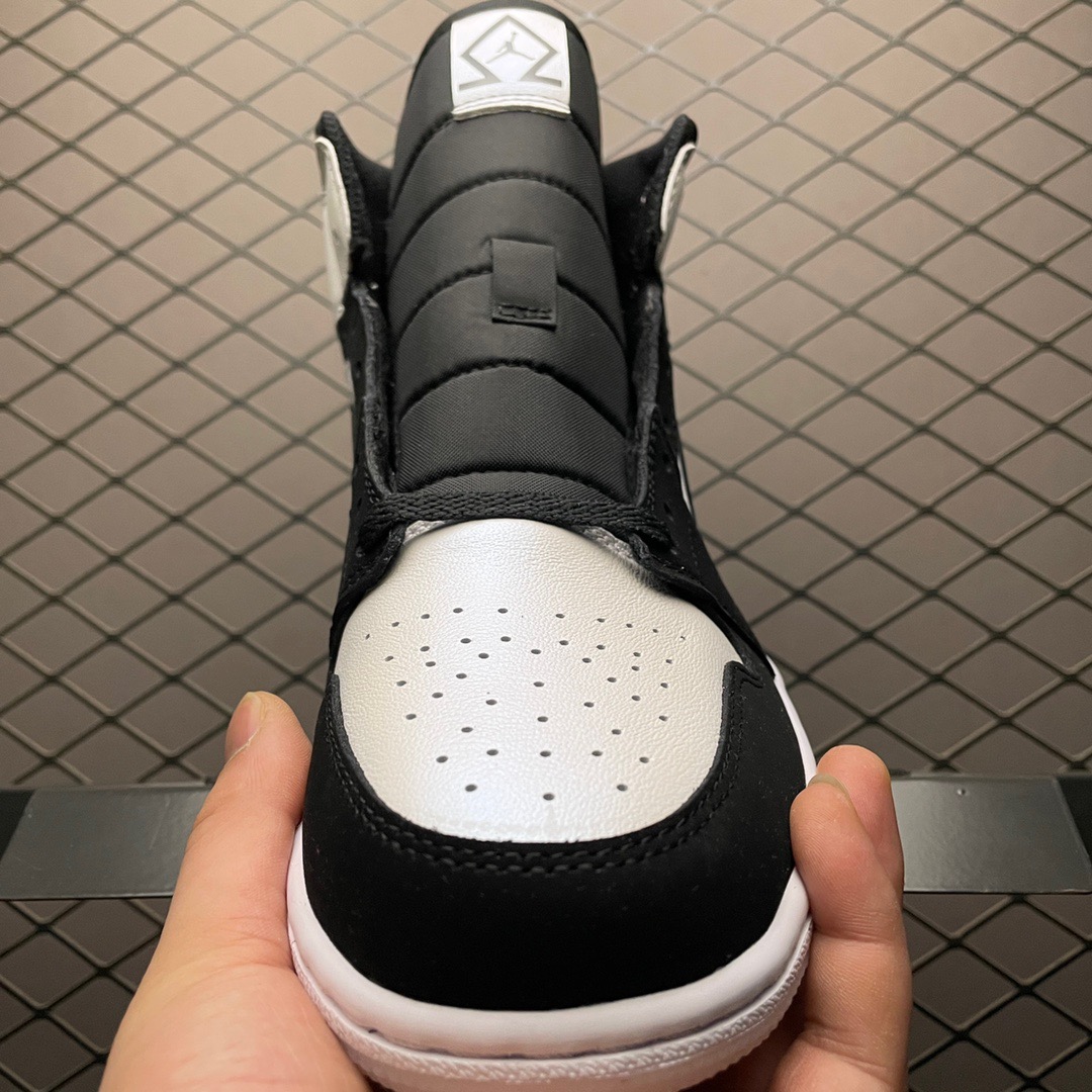 Jordan Air Jordan 1 Mid DH6933-100 Sneakers Black/White