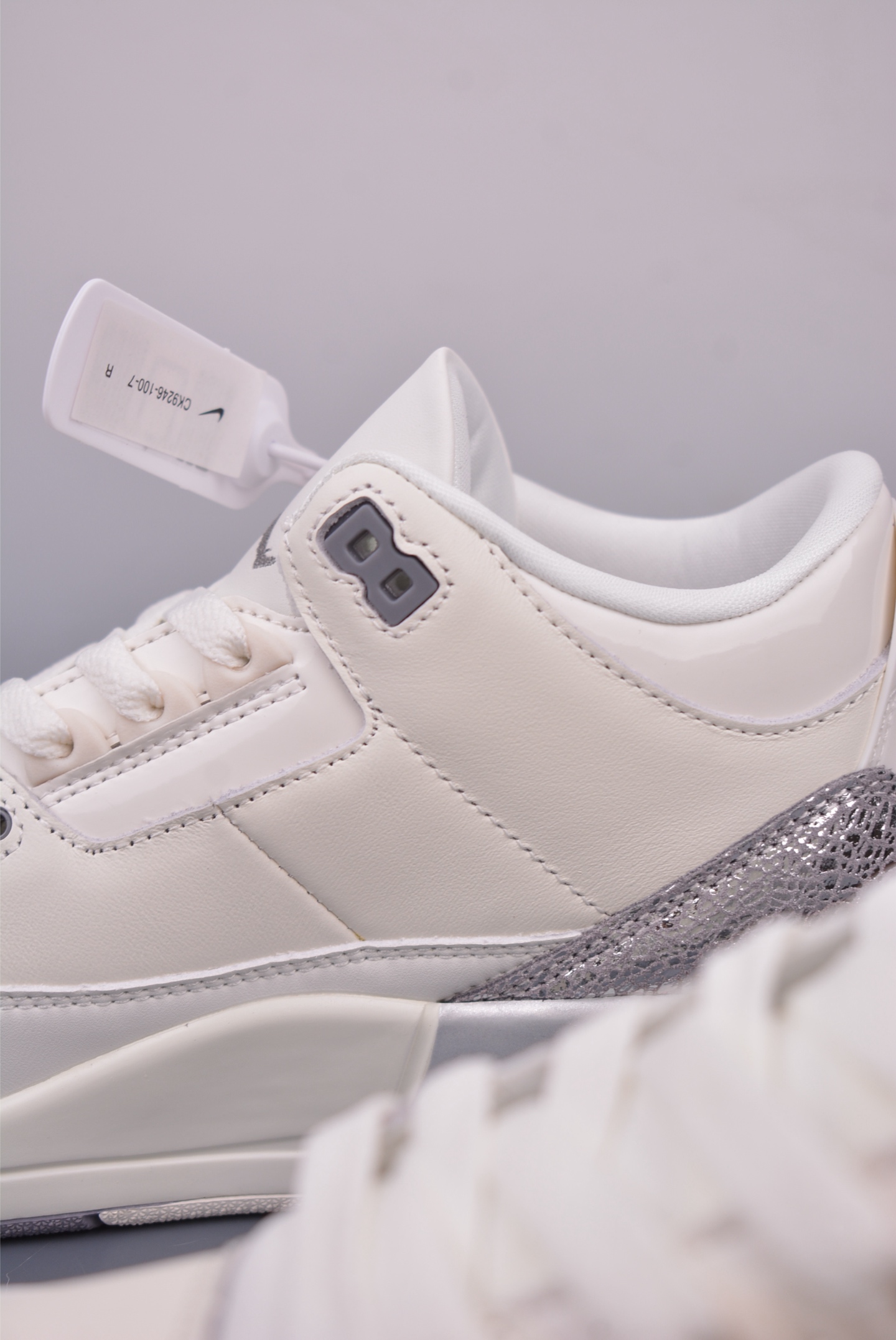 Jordan Air Jordan 3 Retro White Grey