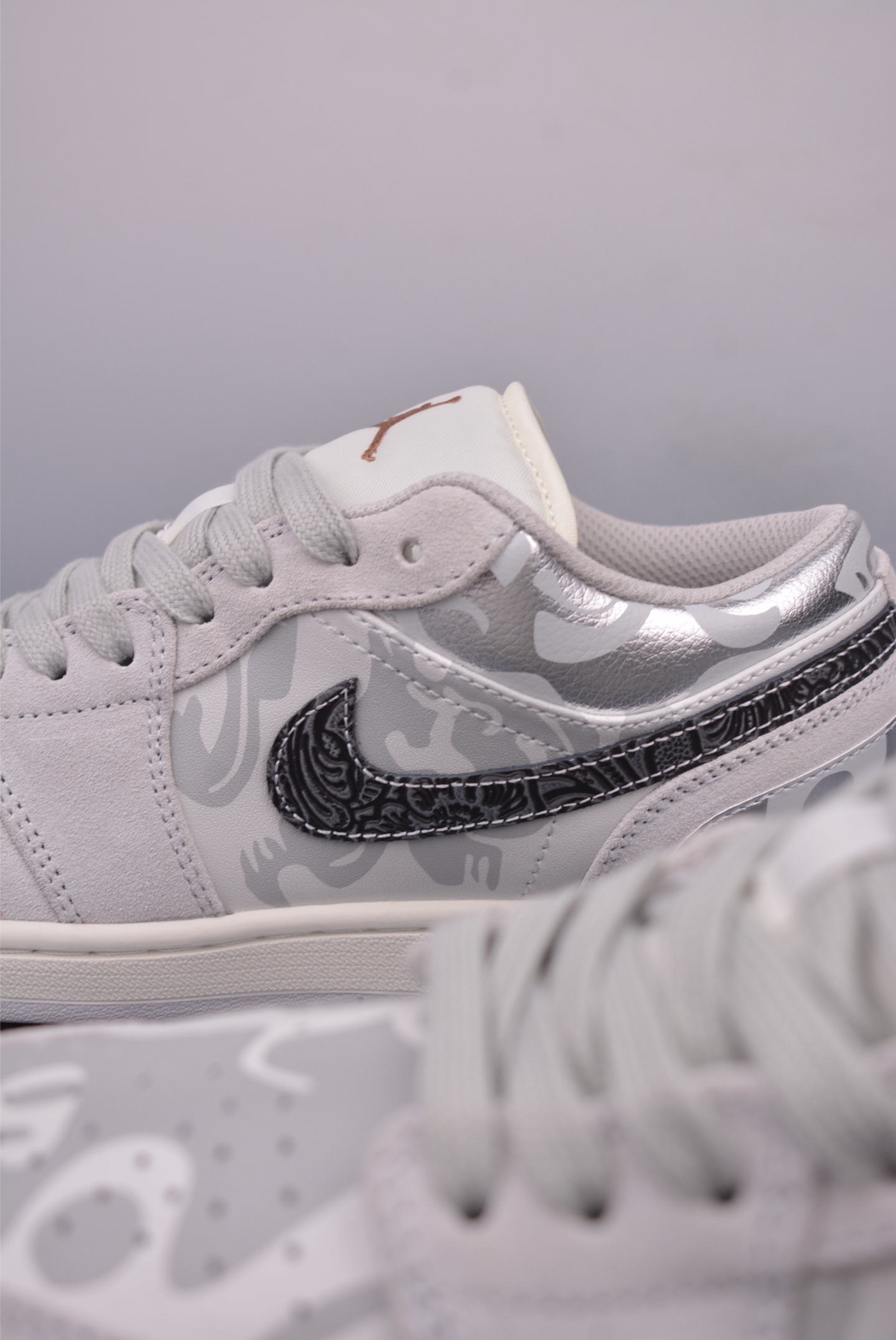 Jordan Air Jordan 1 Low Camo Grey