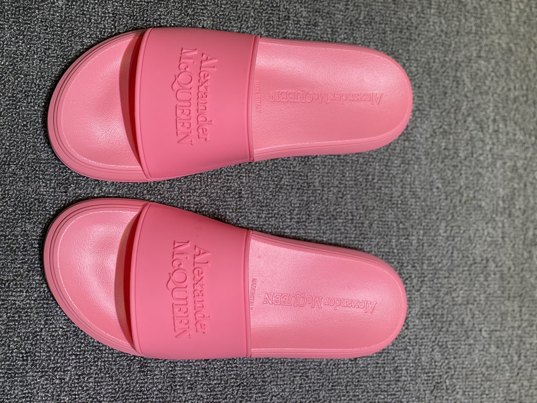 Alexander McQueen Logo Slides Pink
