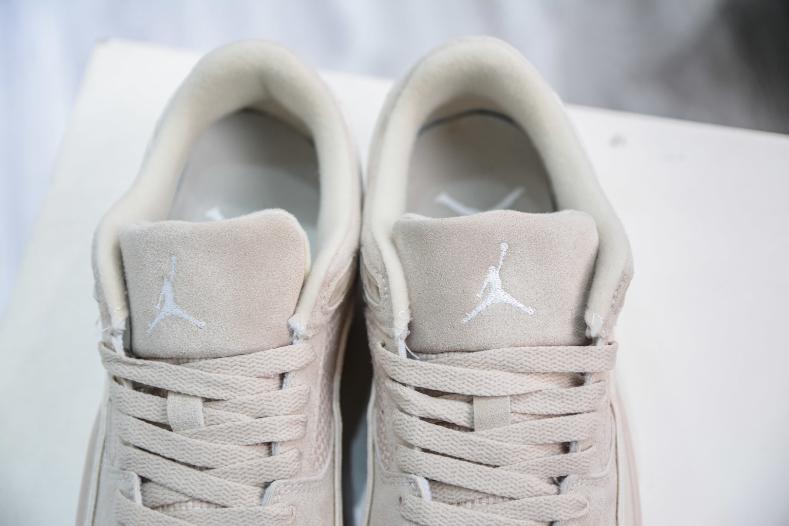 Jordan Flight Court Low Retro Sneaker Beige