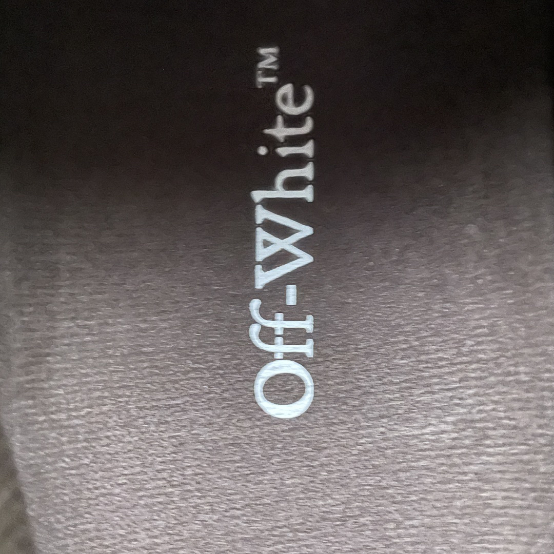 Off-White Low-Top Retro Sneakers Black/Green