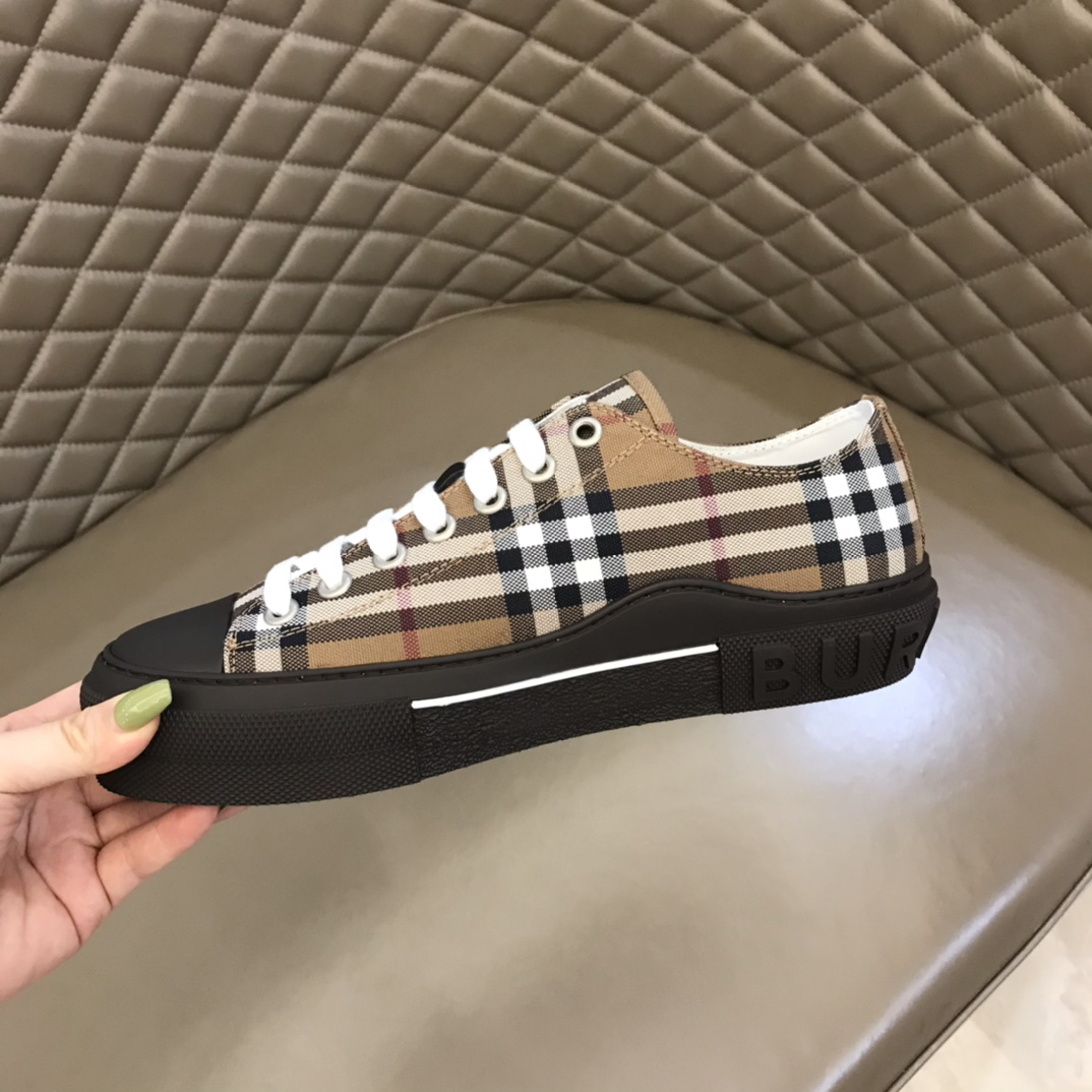 Burberry Vintage Check Low-Top Sneakers Khaki
