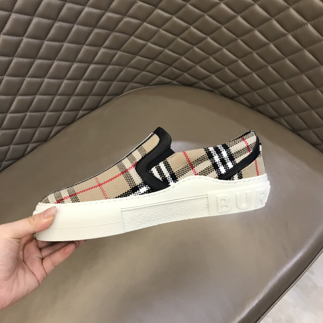 Burberry Vintage Check Slip-On Beige