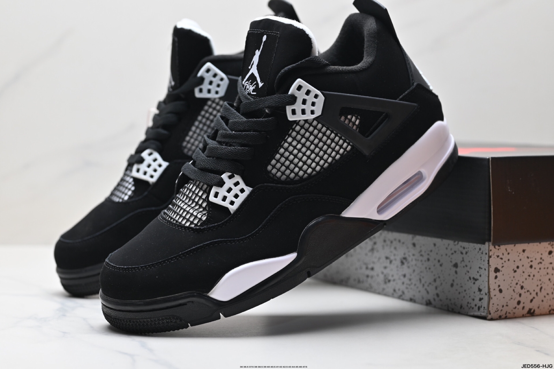 Jordan Air 4 Retro Mid Top Sneakers Black/White