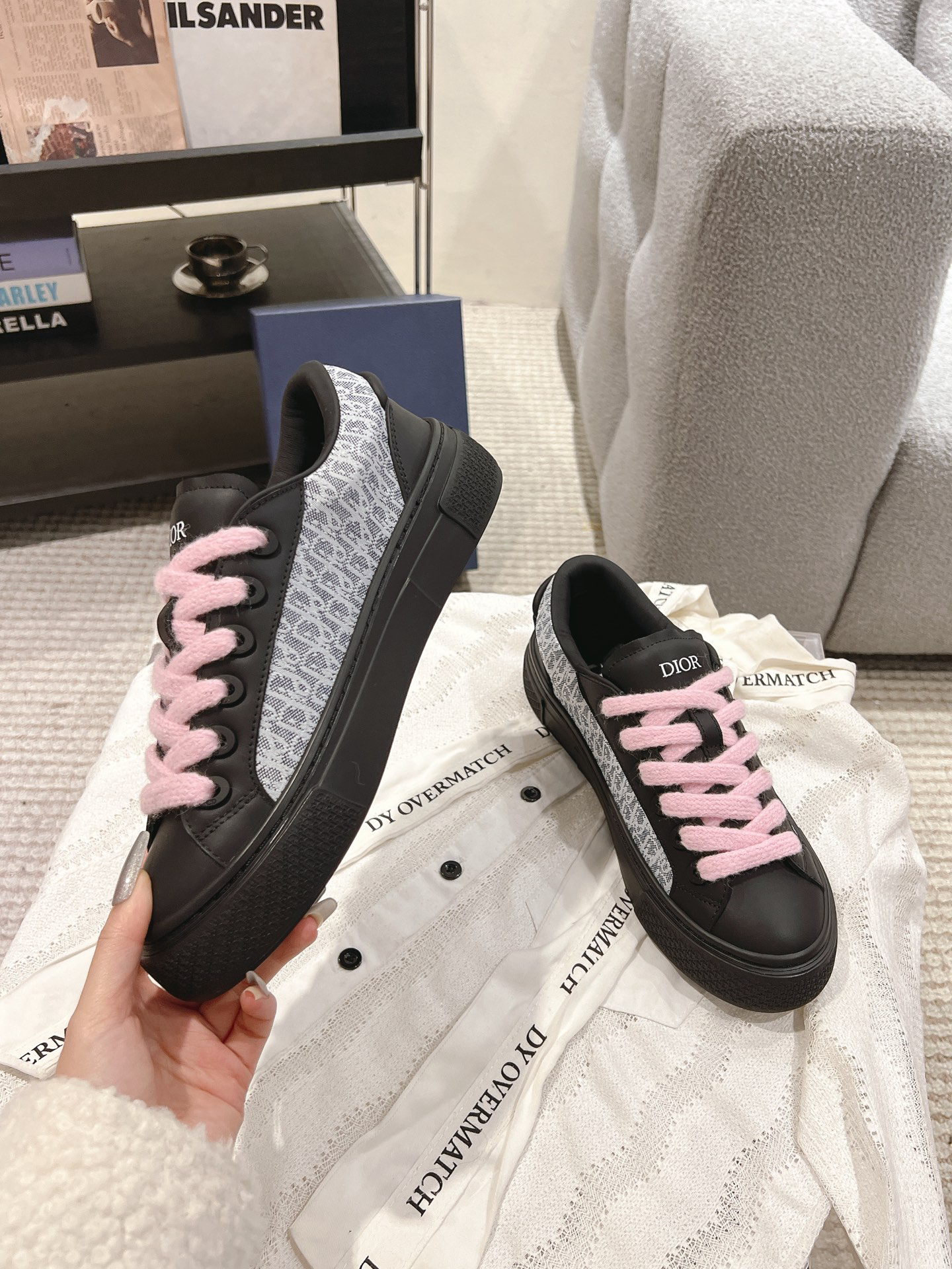 Dior B33 CD Diamond Low-Top Sneakers Black/Grey/Pink