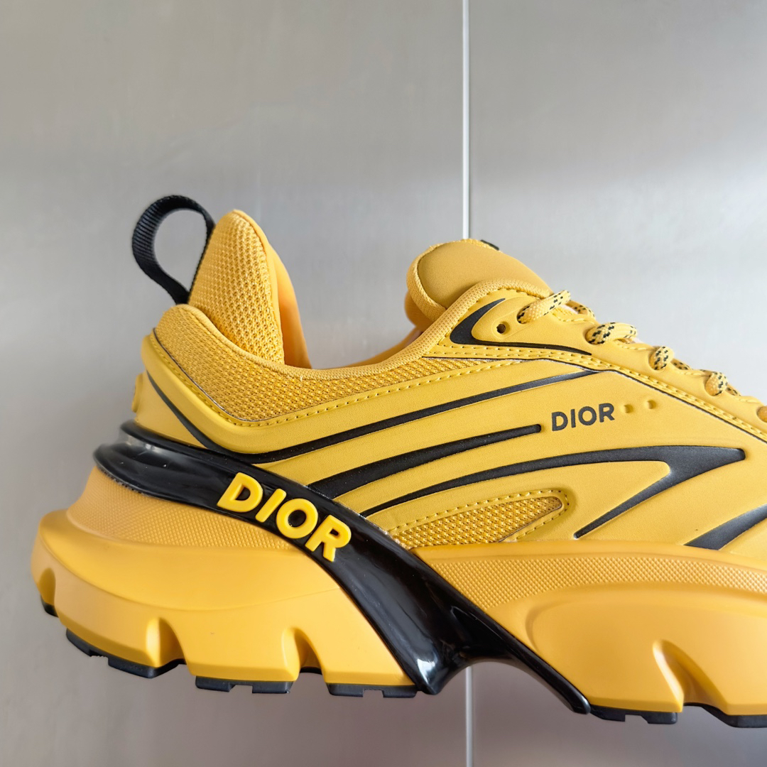 Dior B44 Blade Chunky Runner Yellow