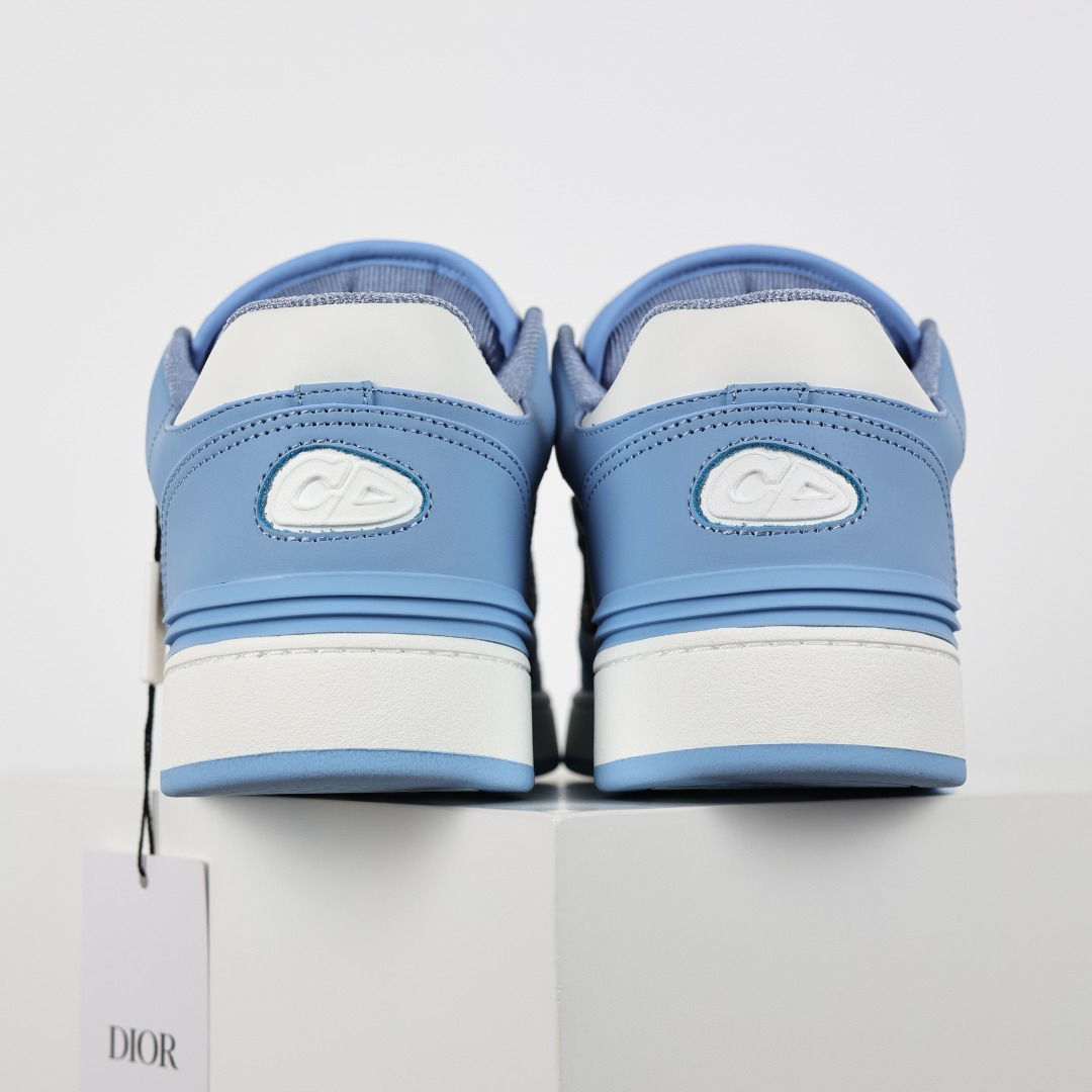 Dior B57 Mid-Top Sneakers Blue