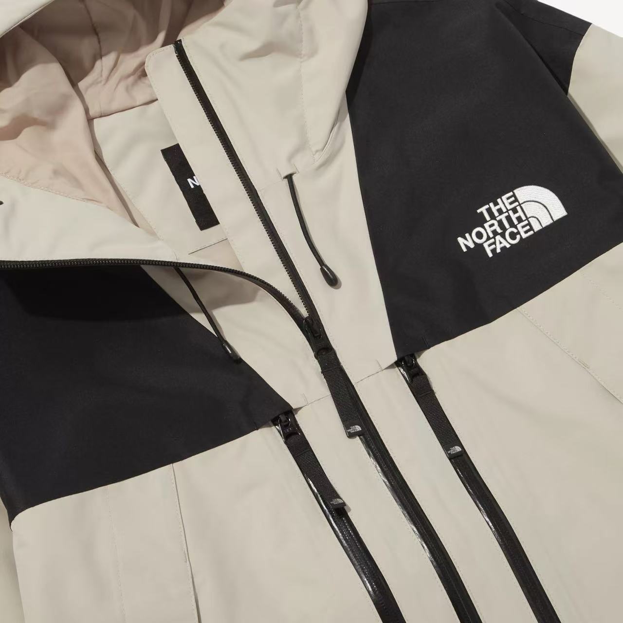 The North Face Hooded Jacket Khaki/Black