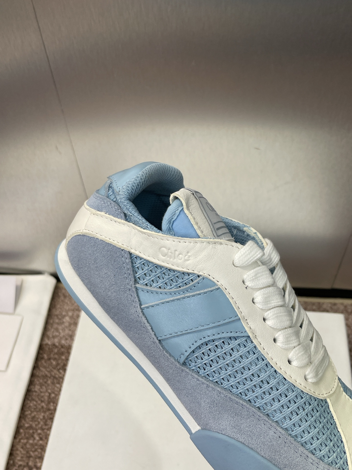 Chloe Low-Top Retro Runner Sneakers Blue