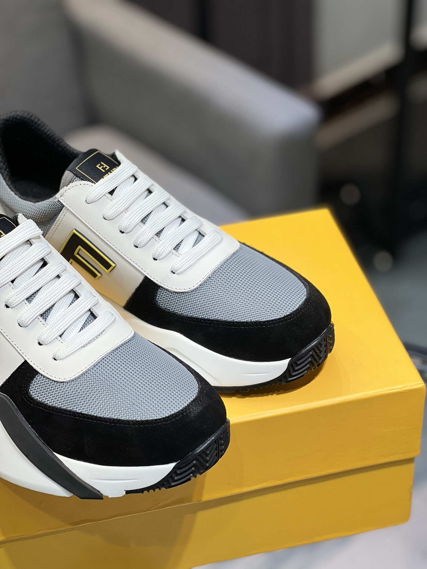 Fendi Mesh Low-Top Sneakers Black/White/Grey