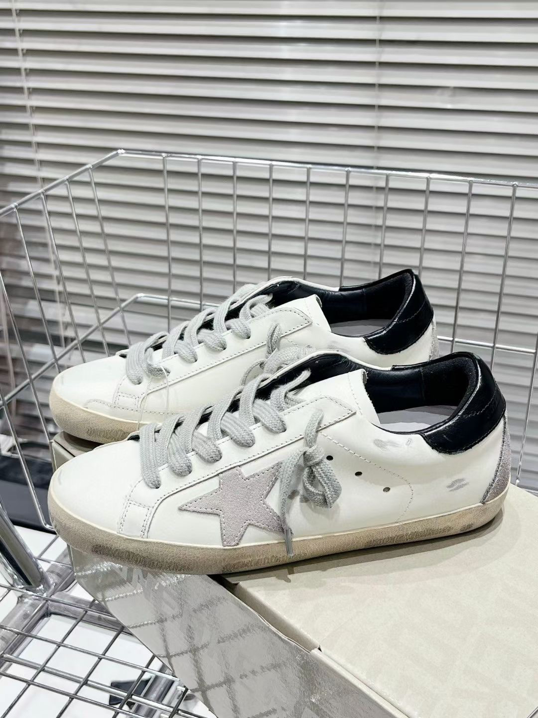 Golden Goose Superstar Sneaker Black/Gray