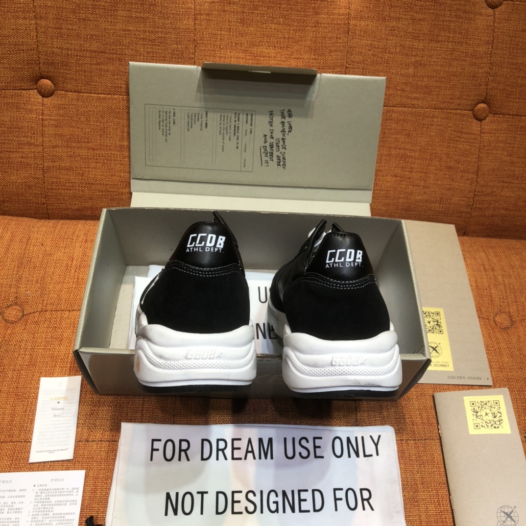 Golden Goose Running Sneaker Black