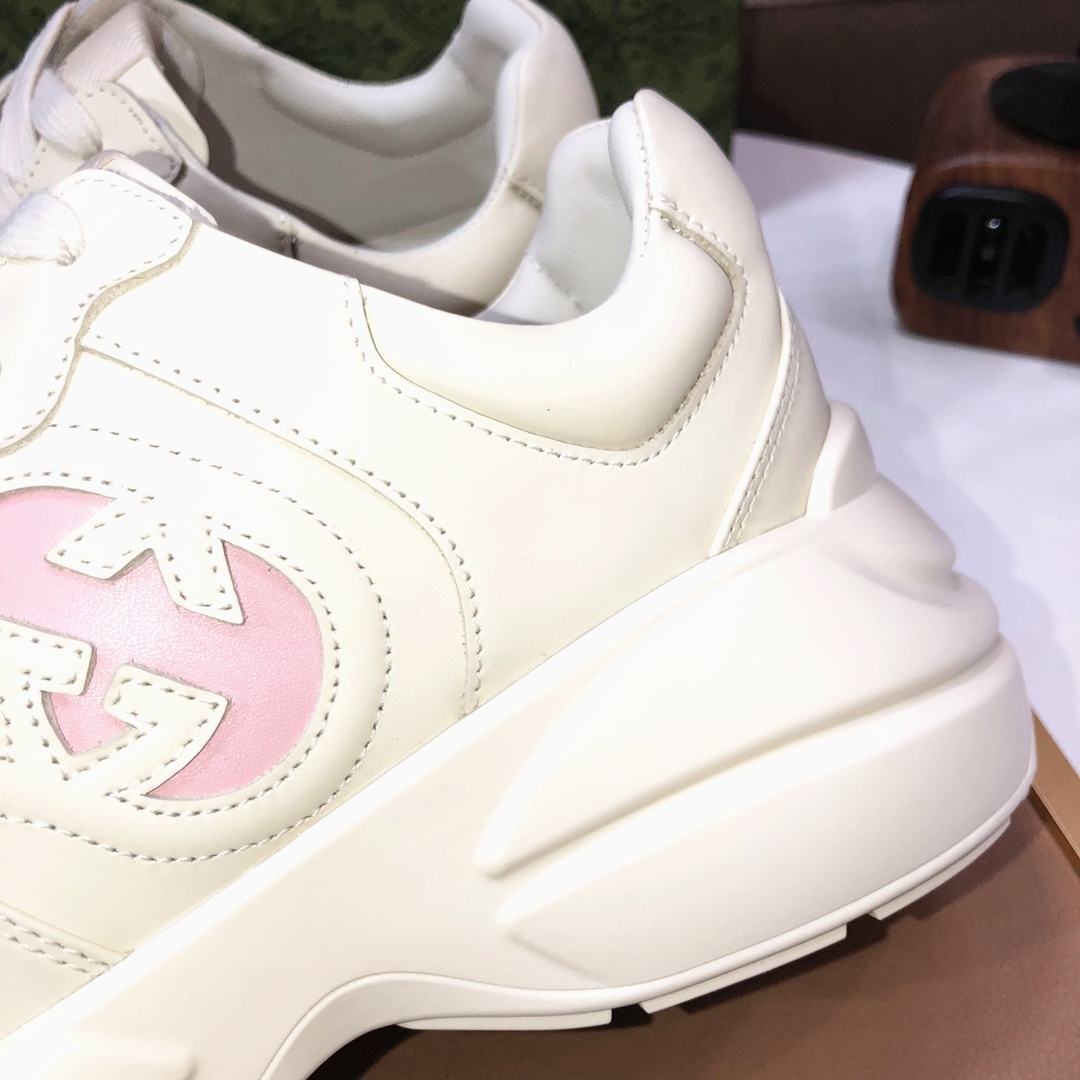 Gucci Chunky Dad Sneakers Beige/Pink