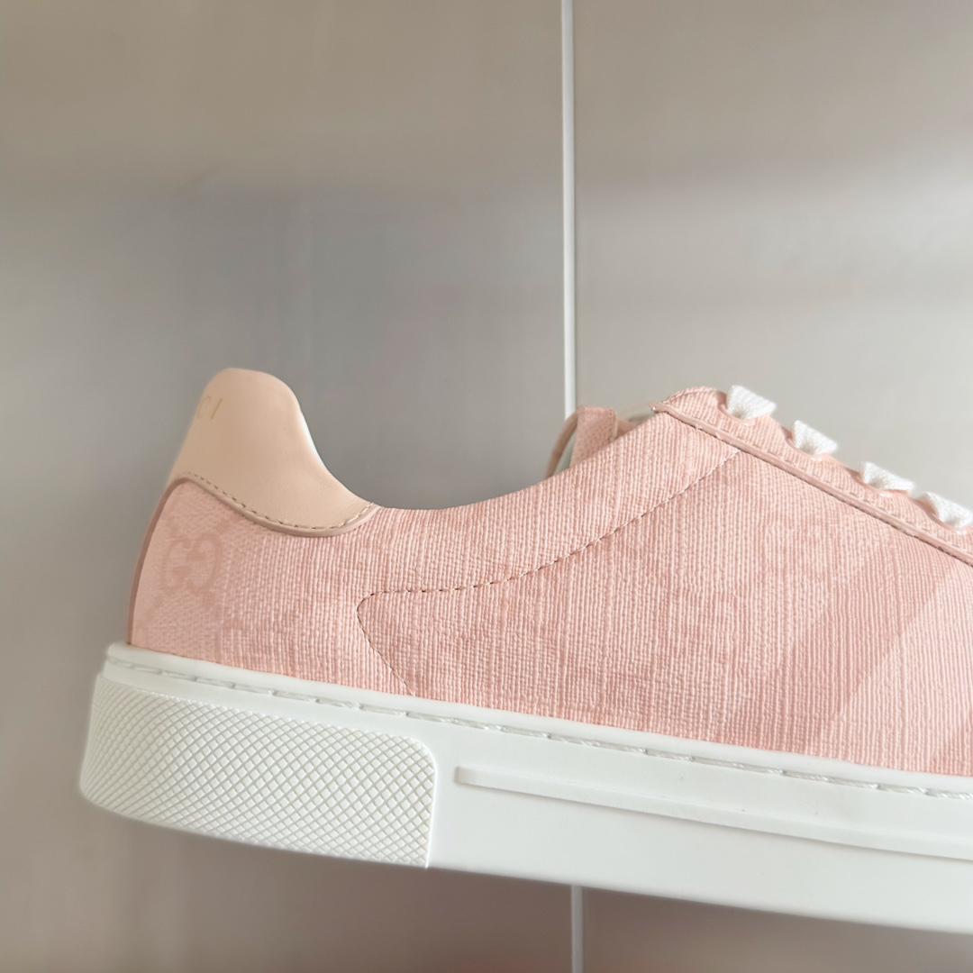 Gucci Ace Low-Top Sneakers Pink