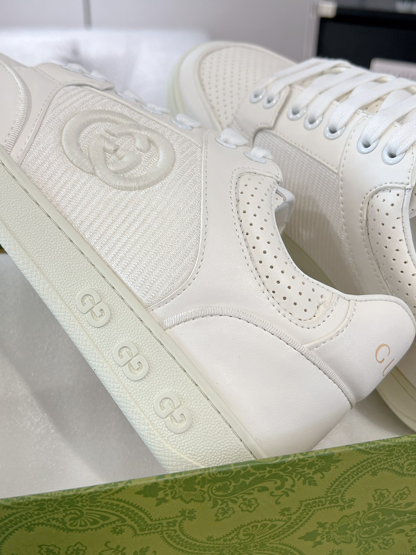 Gucci GG Panel Low-Top Sneakers White