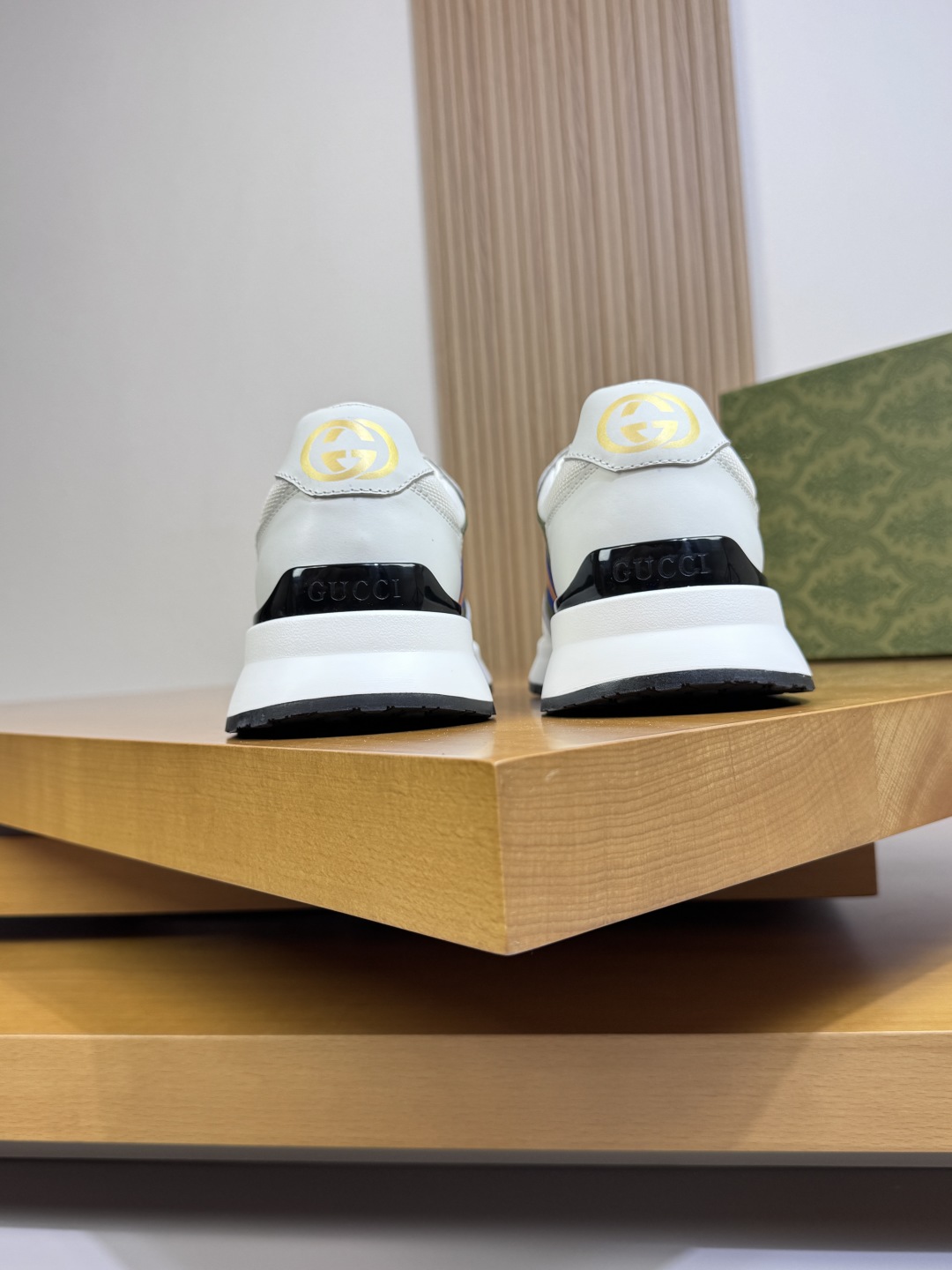 Gucci GG Canvas Leather Sneakers White/Green