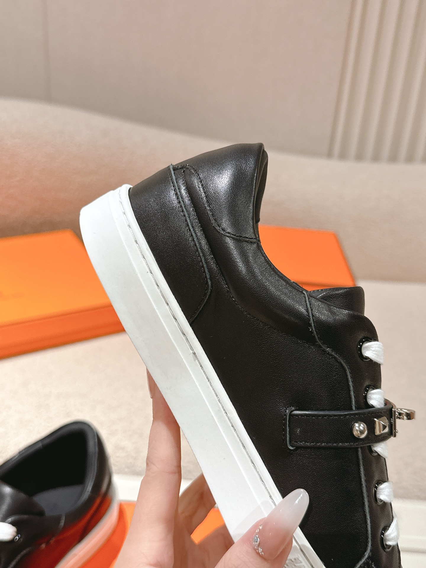 Hermes Kelly Buckle Low-Top Sneakers Black