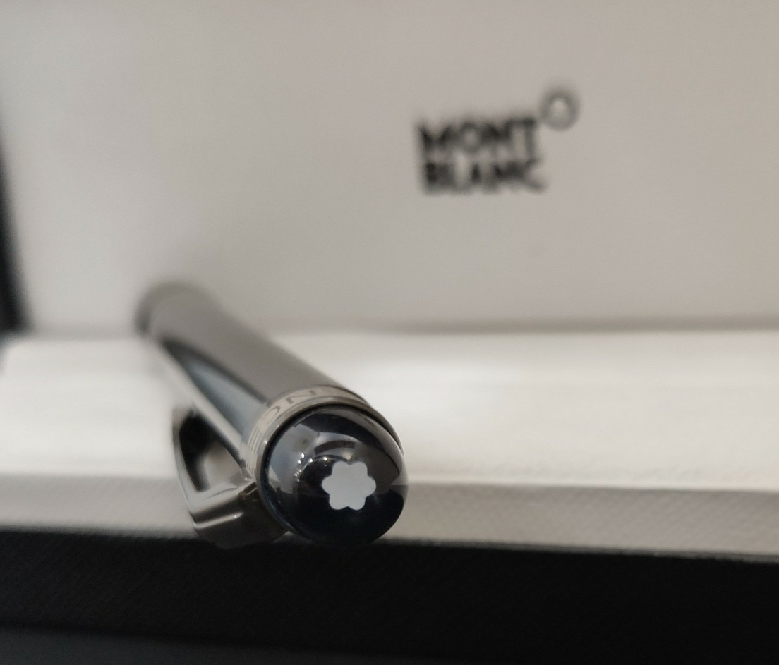 Montblanc Luxury Ballpoint Pen Black
