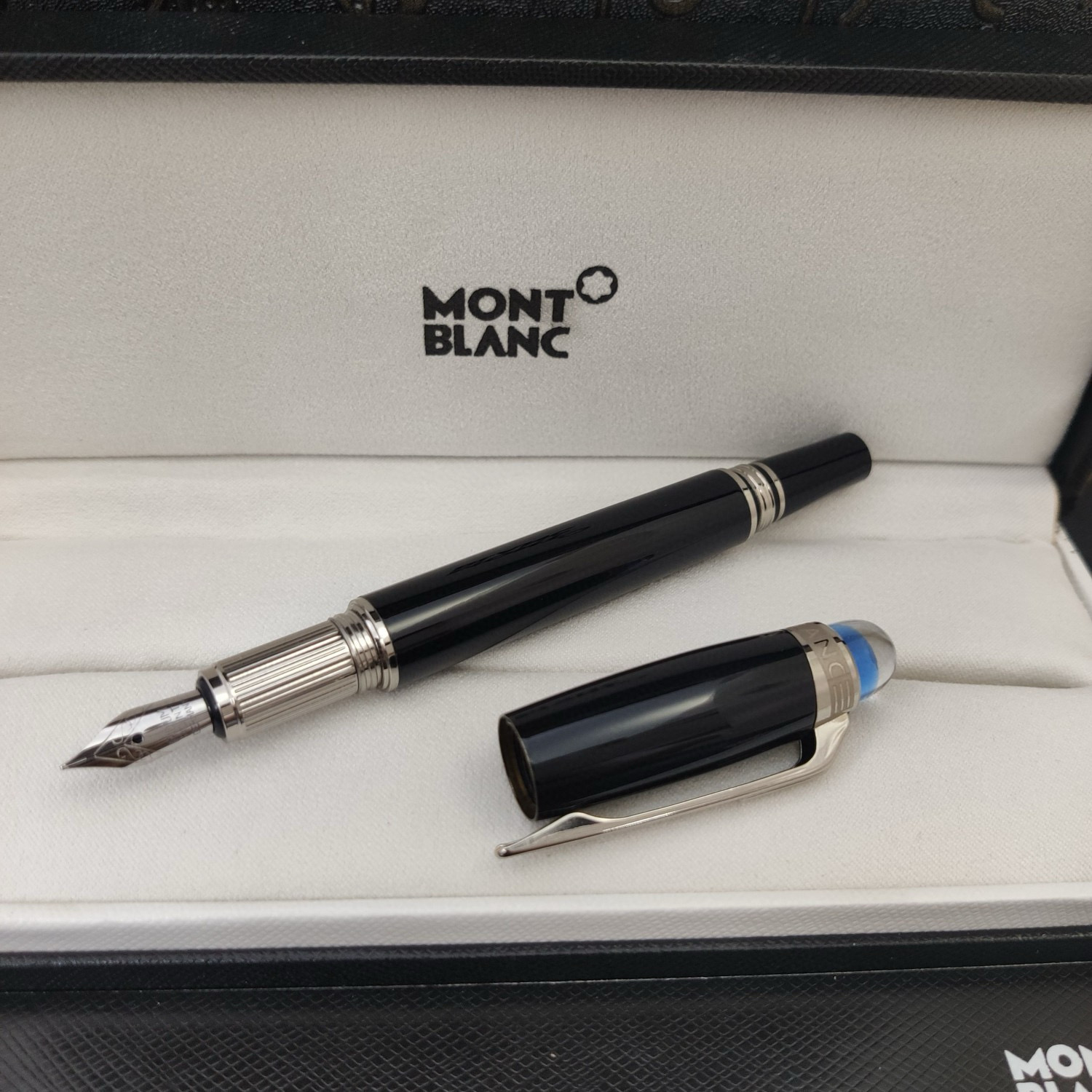 Montblanc Luxury Fountain Pen Set Multicolor