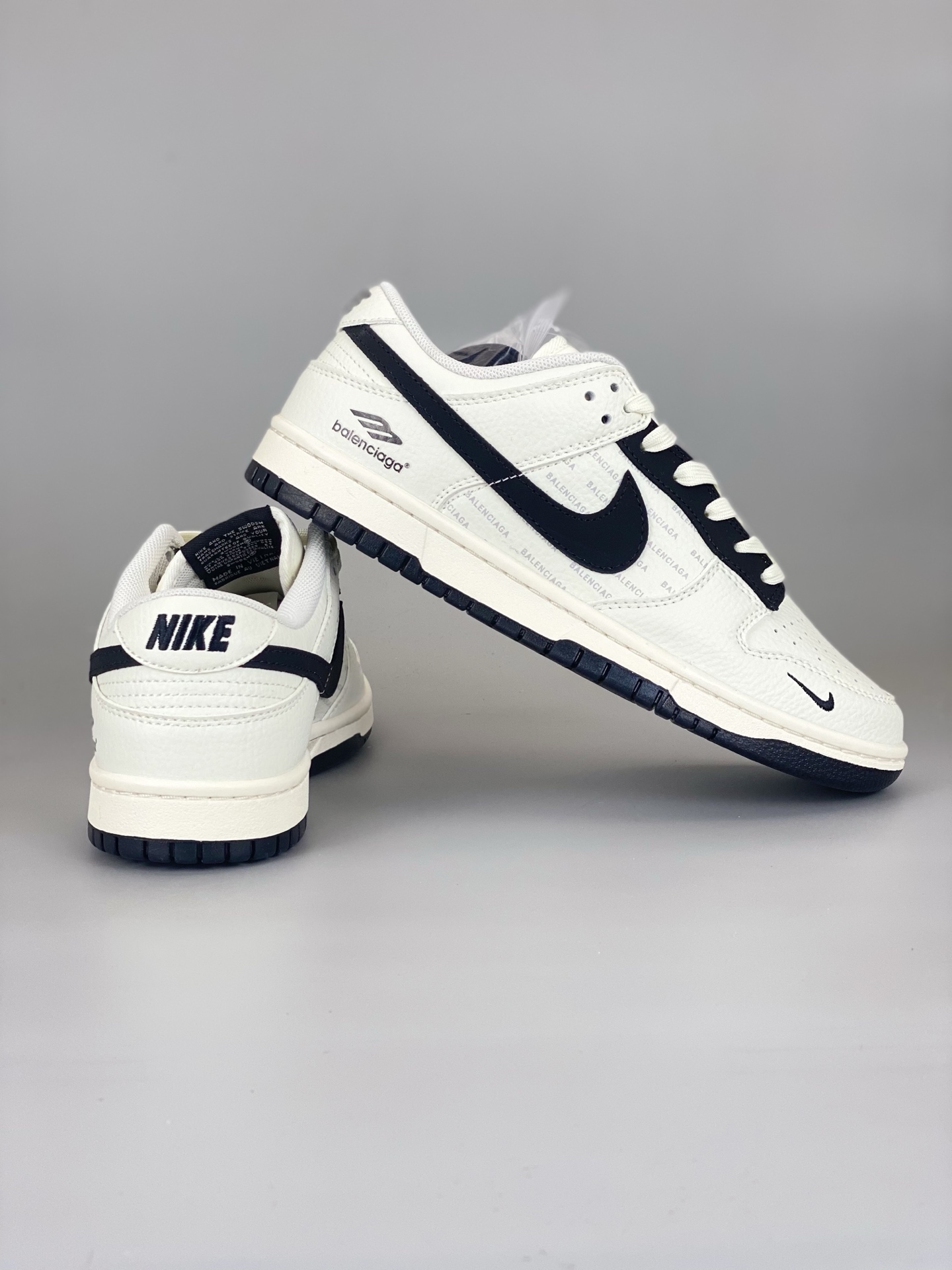 Nike SB Dunk Low Cream Black