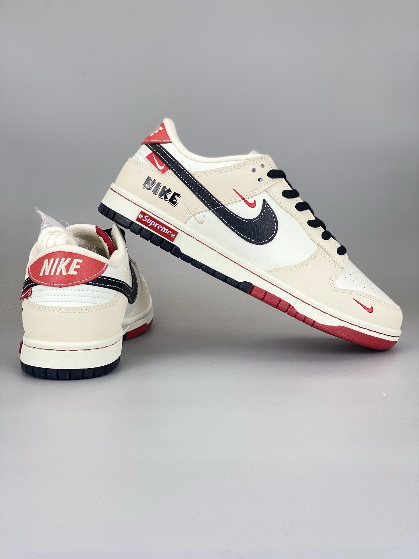 Nike SB Dunk Low Cream Red