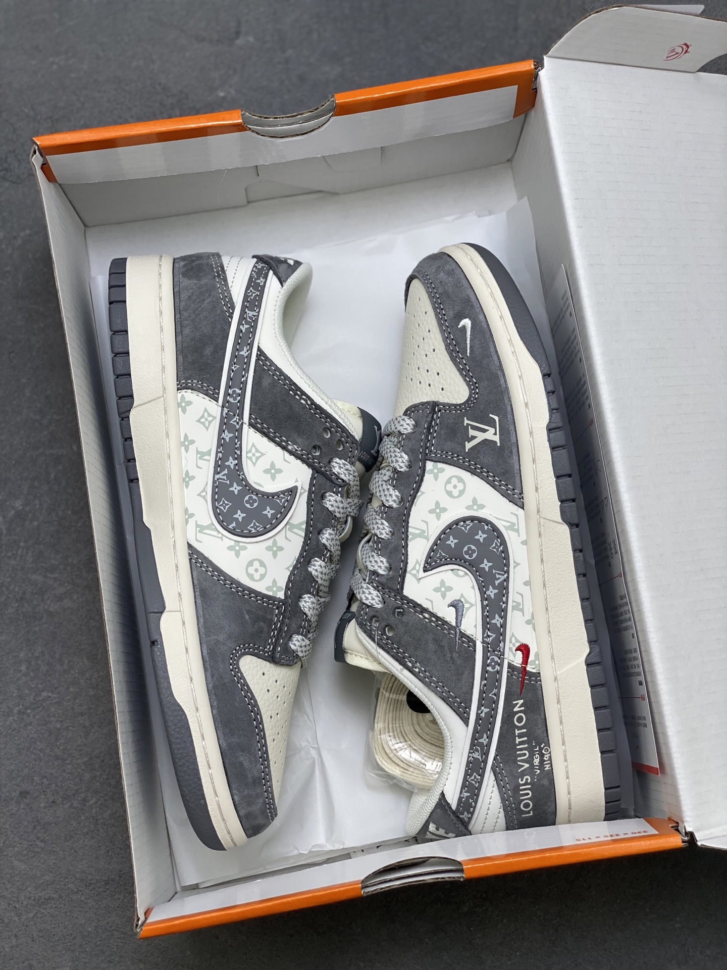 Nike Dunk Low LV Grey