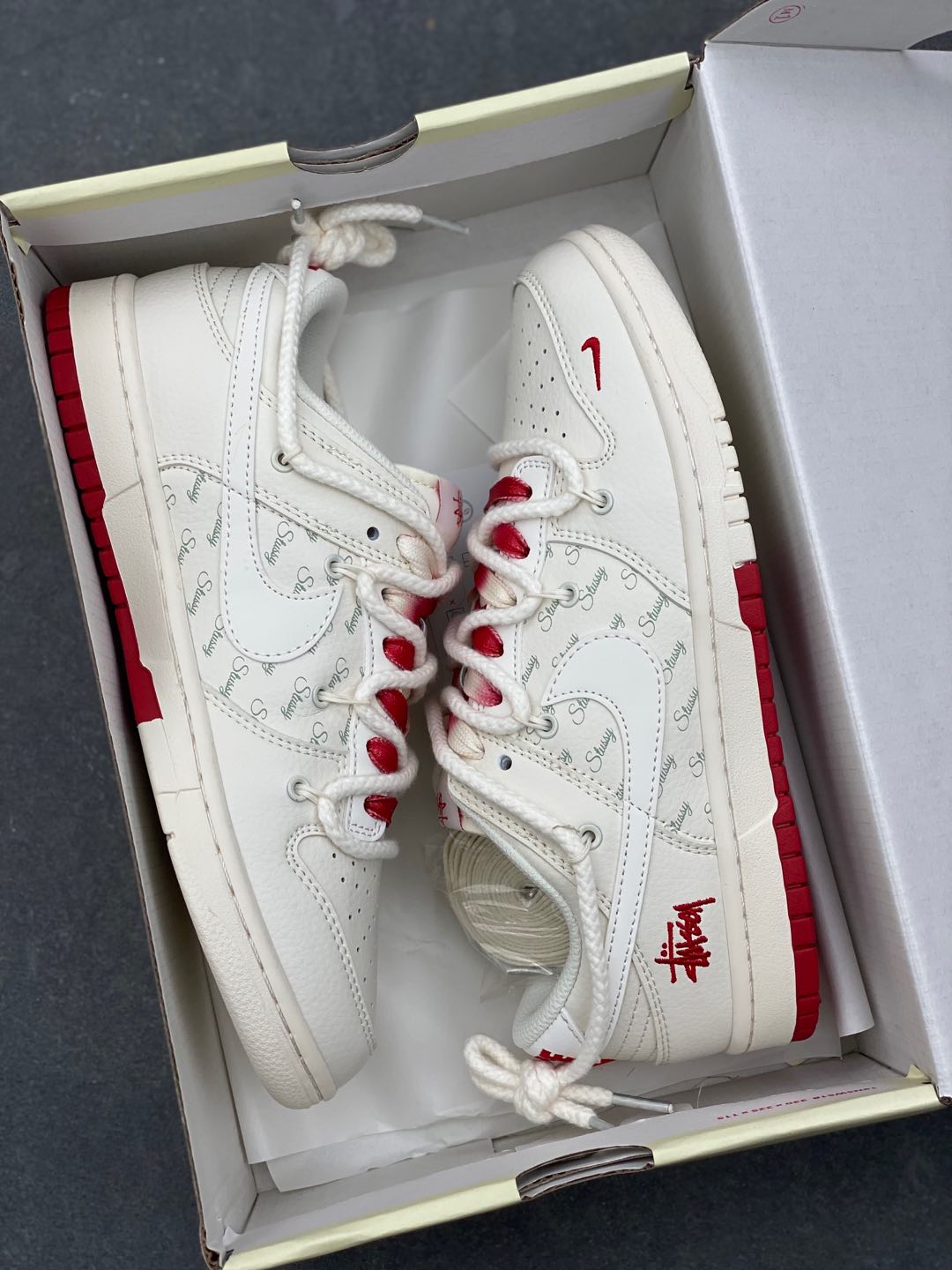 Nike SB Dunk Stussy White Red