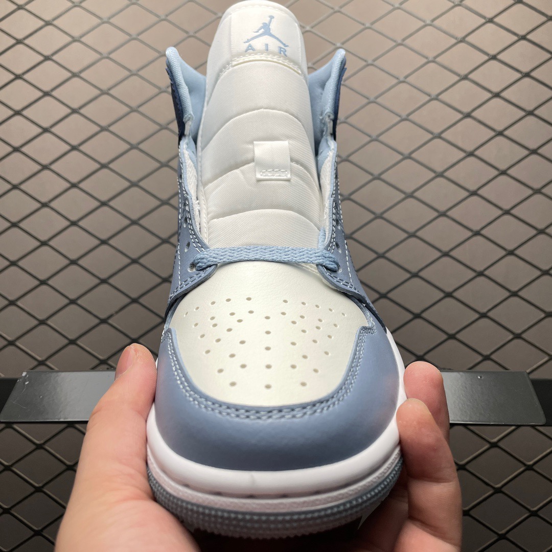 Jordan Air Jordan 1 Mid Basketball Shoes Blue/White