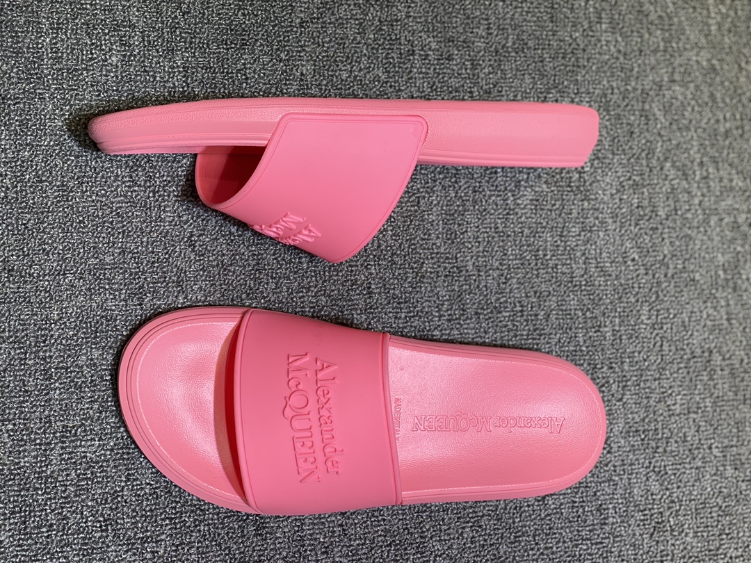 Alexander McQueen Logo Slides Pink