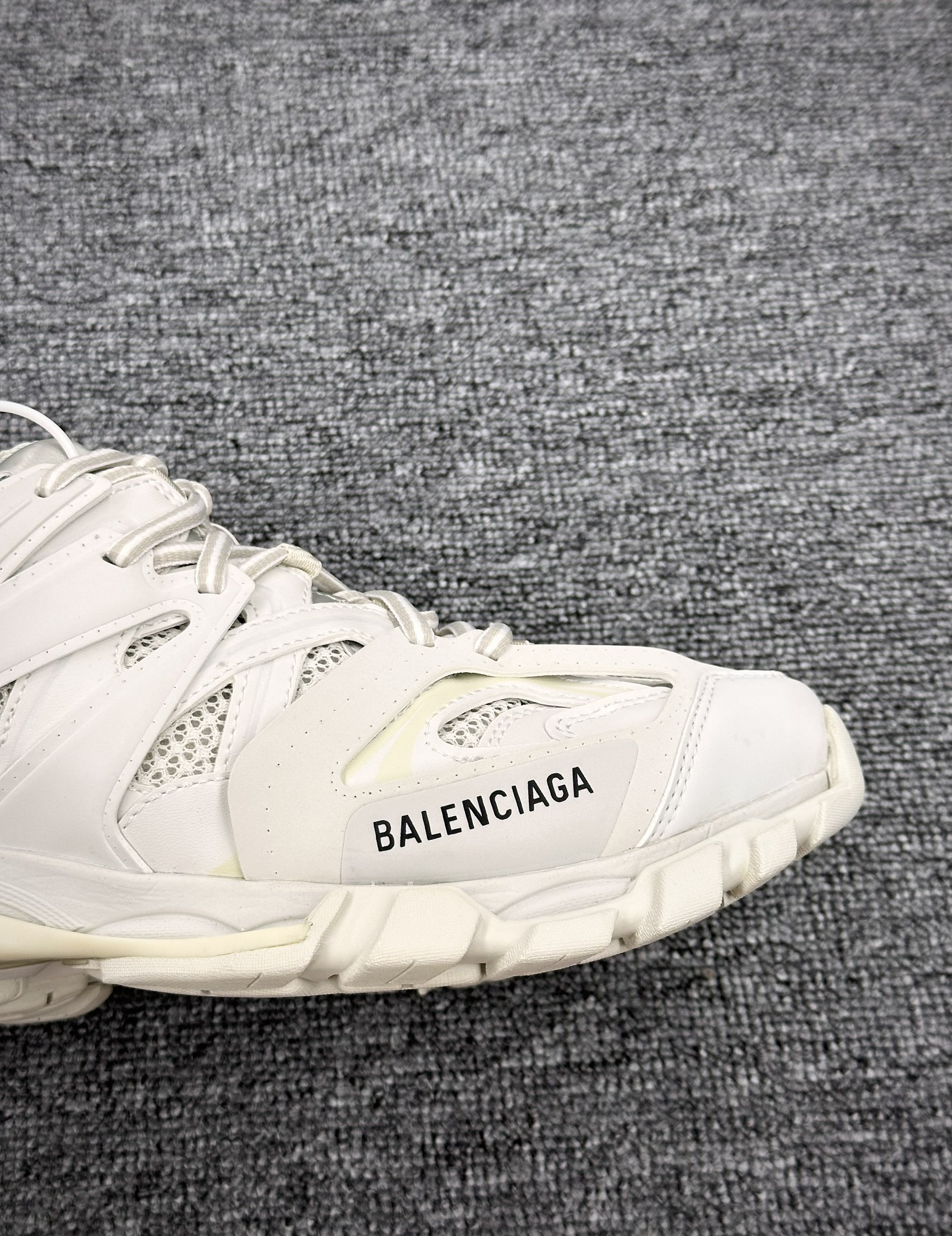 Balenciaga Track Trainers 3.0 Runner White