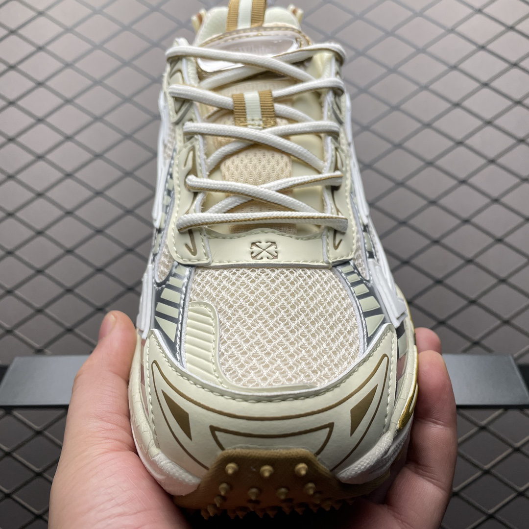 Off-White Low-Top Retro Sneaker Beige