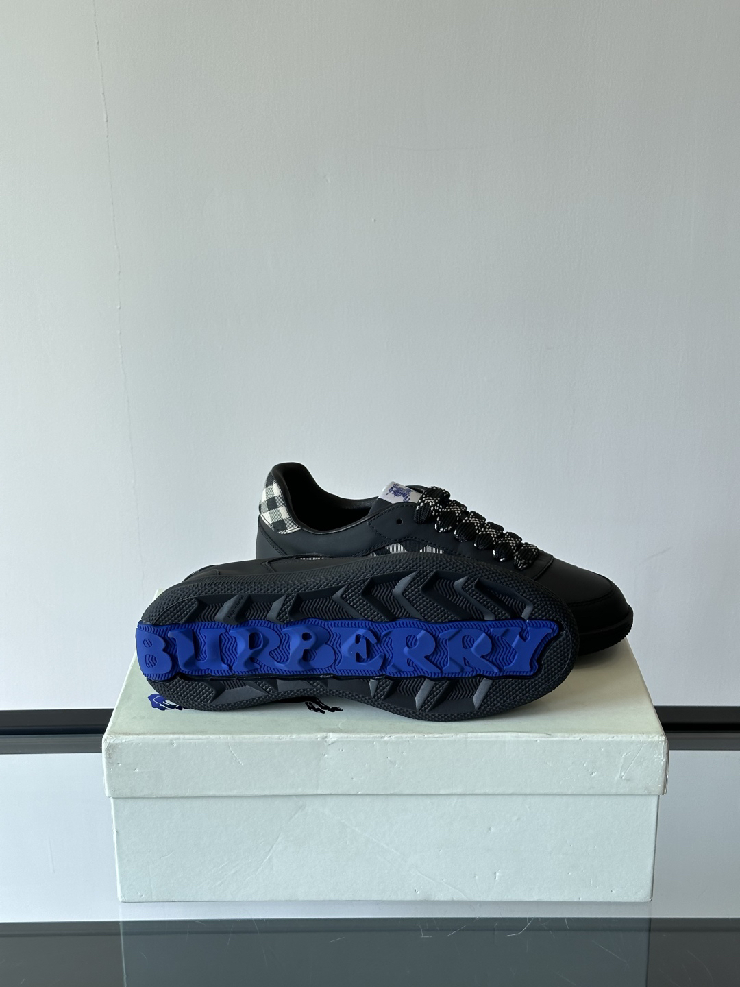 Burberry Vintage Check Low-Top Sneakers Black