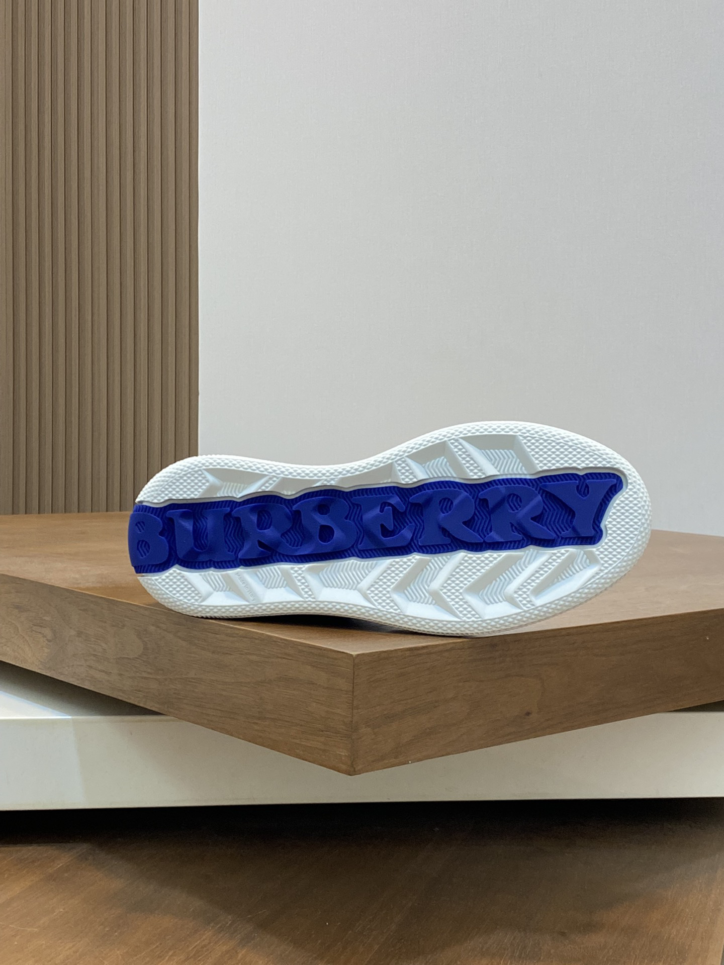 Burberry Vintage Check Sneakers White/Blue