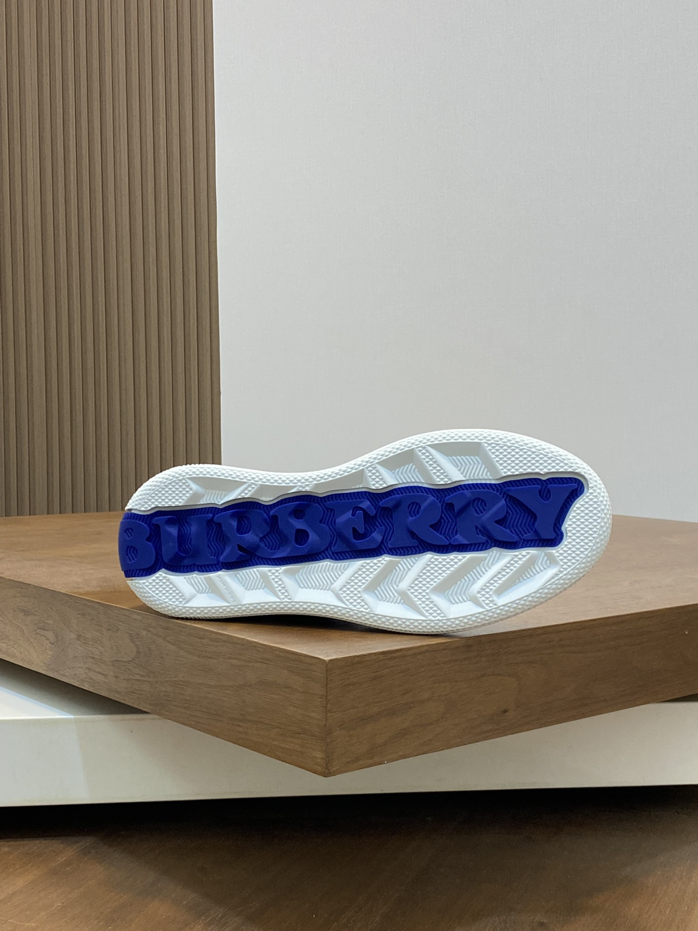 Burberry Vintage Check Low Sneakers White/Blue
