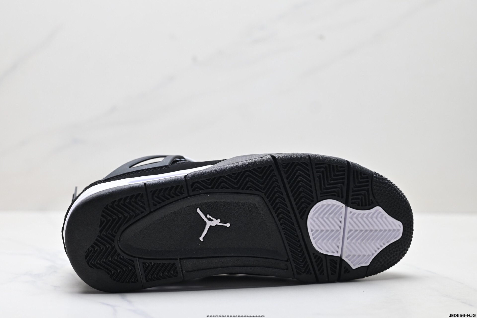 Jordan Air 4 Retro Mid Top Sneakers Black/White