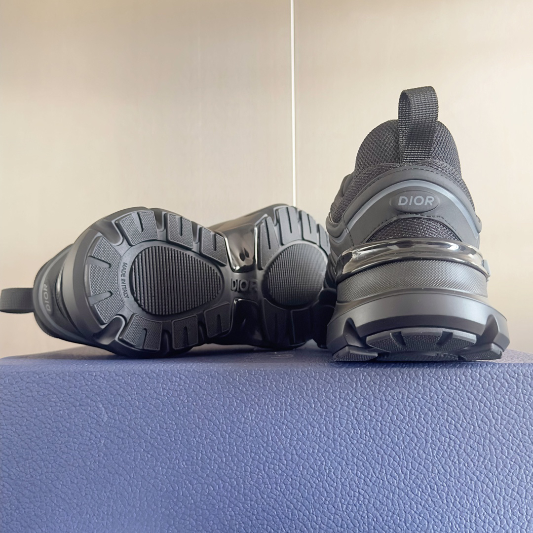 Dior B44 Blade Chunky Sneakers Black