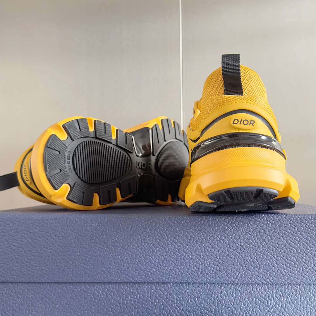 Dior B44 Blade Chunky Runner Yellow
