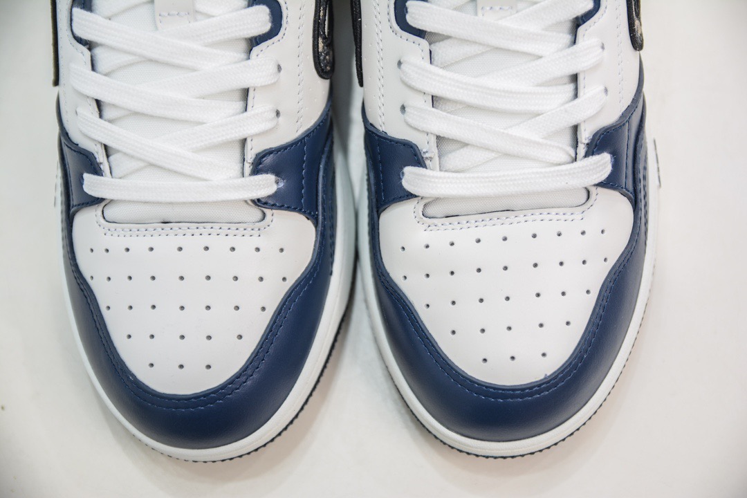Dior B57 Mid-Top Sneakers Navy/White