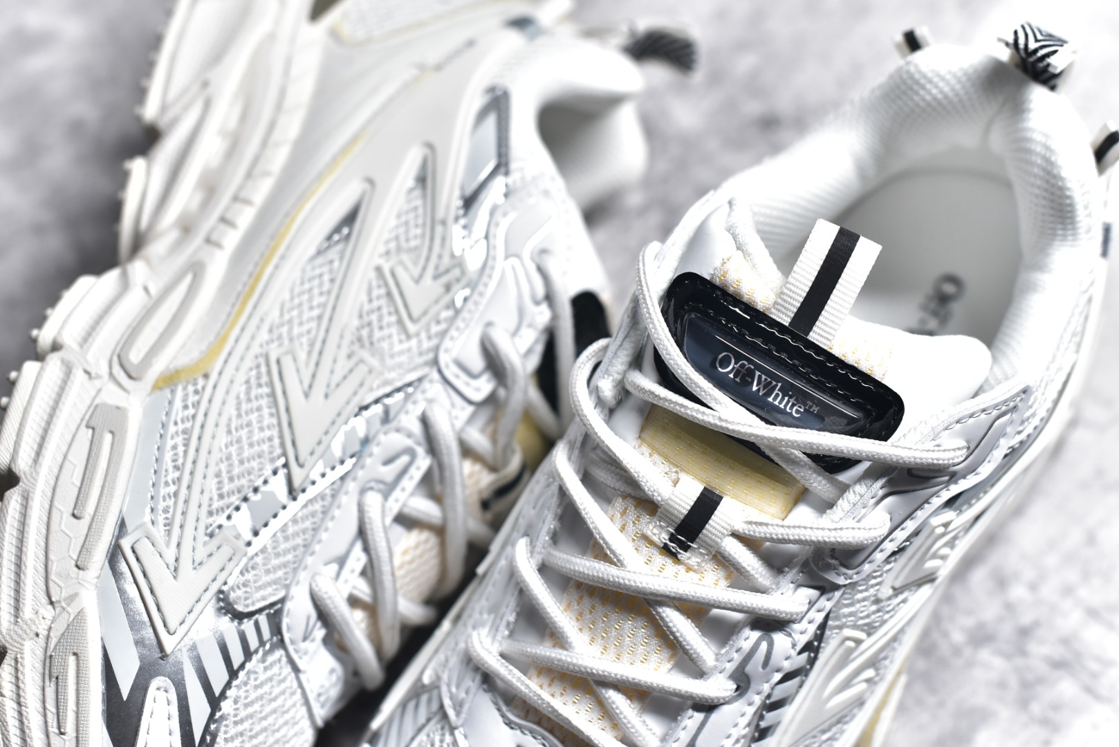 Off-White Low-Top Retro Runner Sneakers White