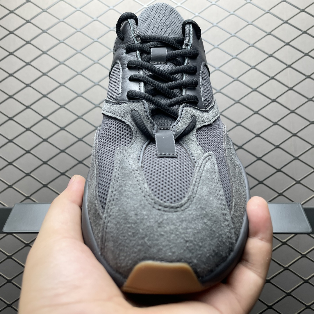 Adidas Yeezy 700 FV5304 Sneakers Dark Grey