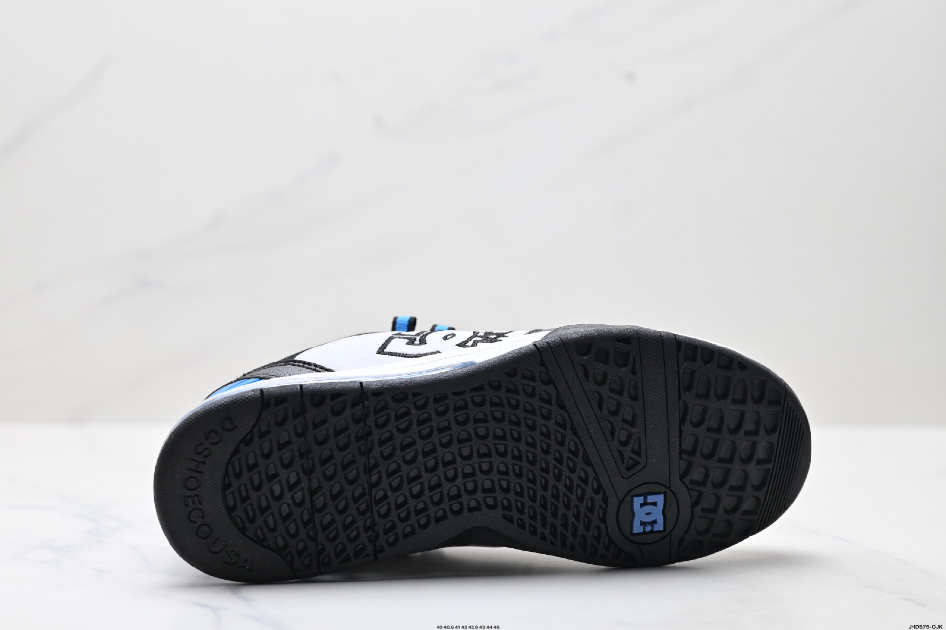 DC Shoes Versatile Low Air Sneaker White/Black/Blue