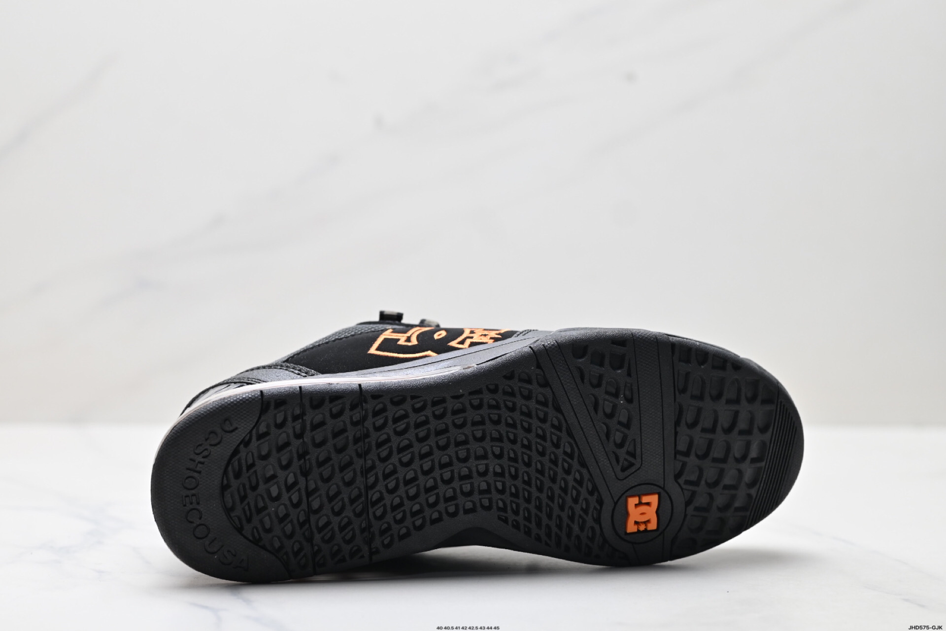 DC Shoes Versatile Air Low-Top Sneakers Black/Orange