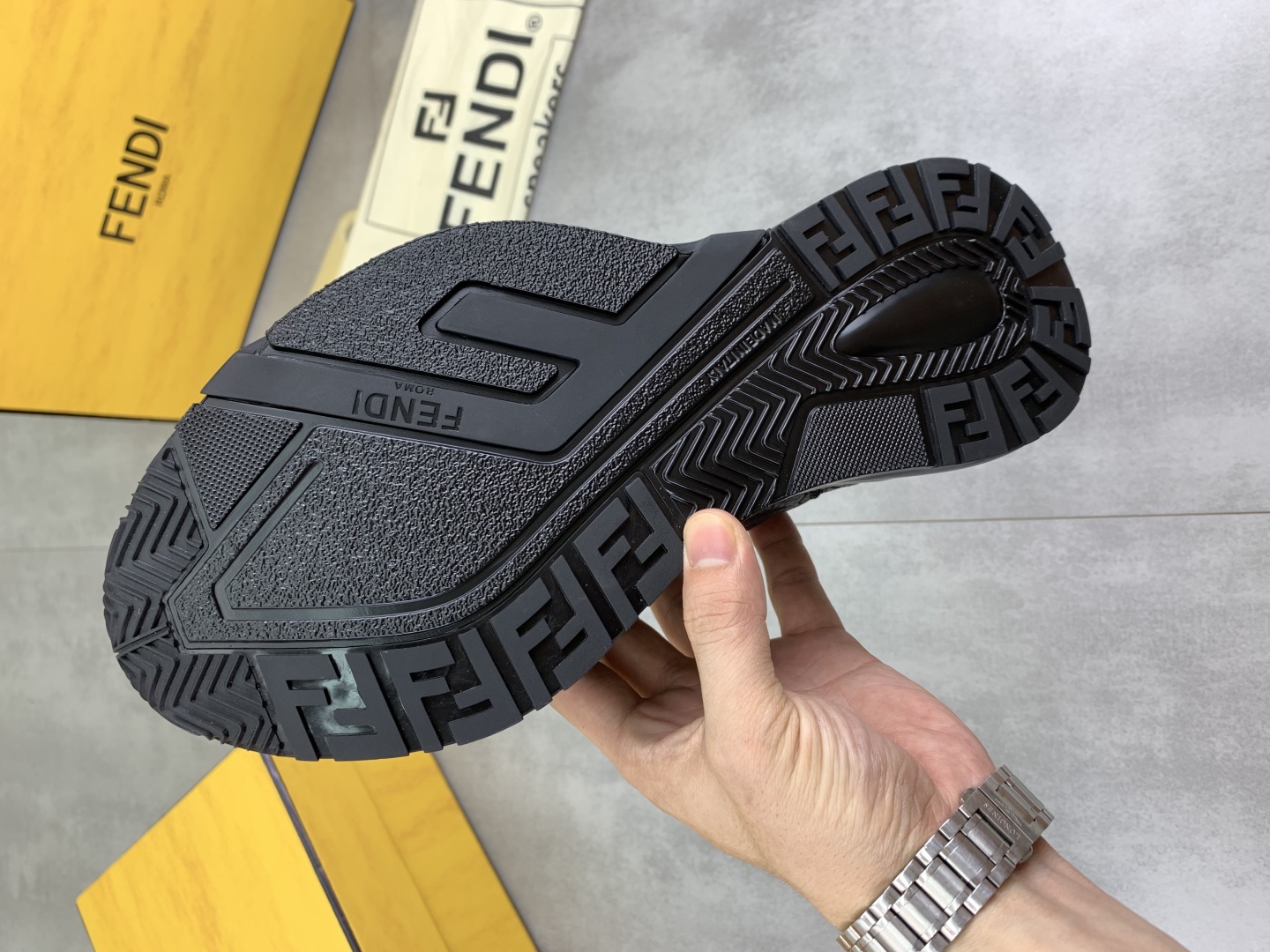 Fendi Flow Low-Top Sneakers Black