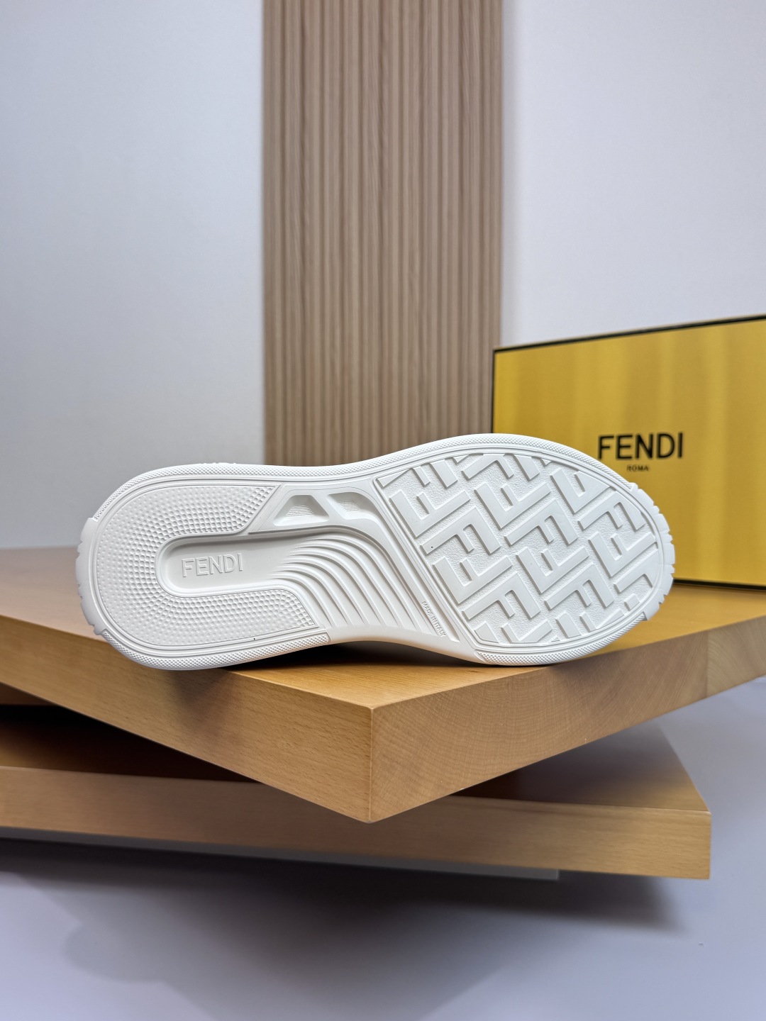 Fendi Leather FF Sneakers Multicolor