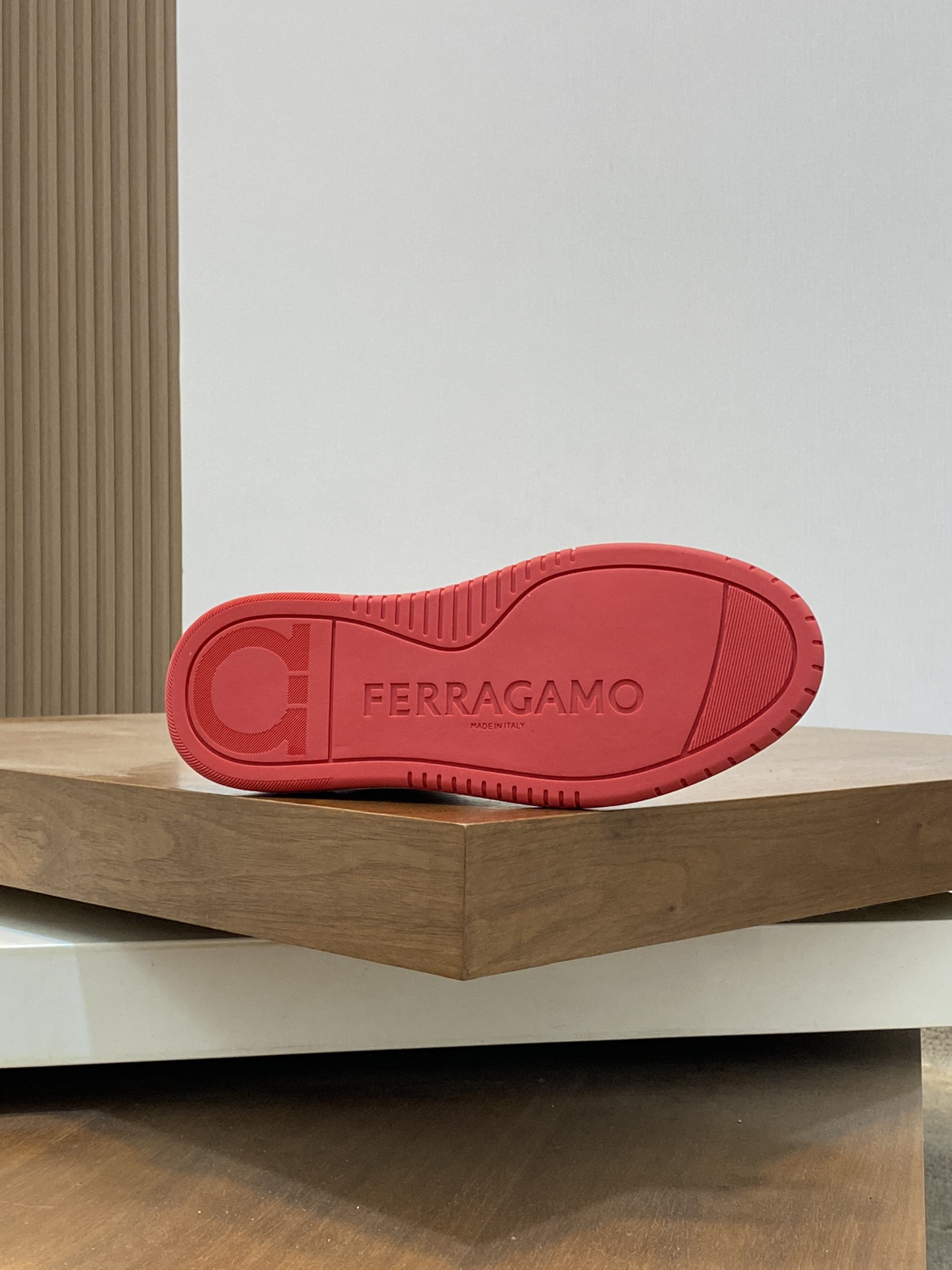 Ferragamo Leather Low-Top Sneakers Red/White