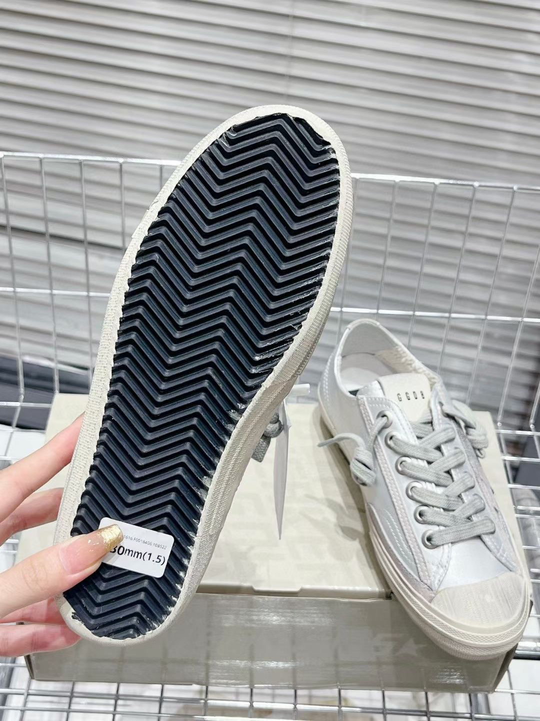 Golden Goose V-Star2 Sneaker Silver
